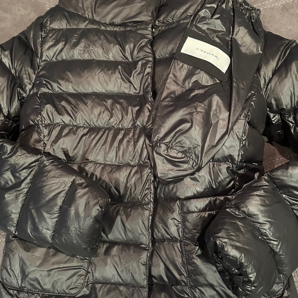 T Tahari packable puffer jacket - Picture 1 of 5